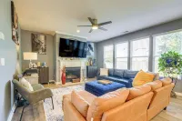 Near Airport and Dtwn Atlanta Union City Gem!