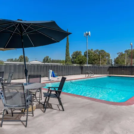 Studio 6 Suites Madera, CA - Yosemite