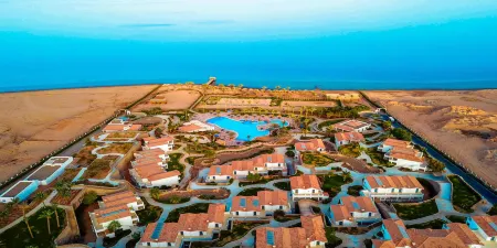 Ecotel Dahab Bay View Resort Отели в г. Дахаб