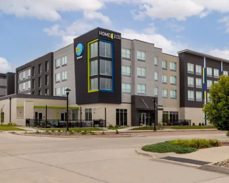 Home2 Suites by Hilton Ankeny Hotels in Ankeny