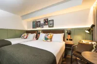 Marcus Hotel Portrush, Tapestry Collection by Hilton Hotels near Barry's Amusements