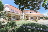 Guincho Garden Villa I by Homing Hotels near Guincho Beach