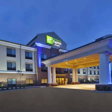 Holiday Inn Express & Suites WHEELING by IHG