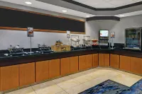 Fairfield Inn & Suites Carlsbad - breakfast