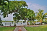 Hotel Lagoon - Pet Friendly