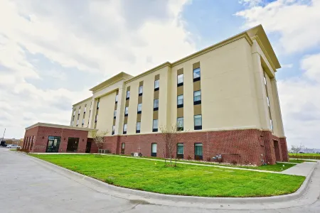 Hampton Inn Kirksville Отели рядом с достопримечательностью «A. T. Still University»
