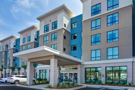 Residence Inn Fort Walton Beach Отели в г. Shalimar