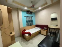 Starline Hotel โรงแรมในอัครตละ