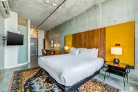 NYLO Las Colinas Hotel, Tapestry Collection by Hilton Hotels in der Nähe von DeVry University