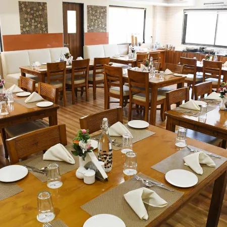 Sai Neem Tree Hotel