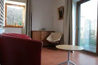 écogite/piscine/axe St Malo/équipé bébés Hotels in La Chapelle-aux-Filzmeens