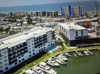 5 Star NEW Luxury Beach Condo