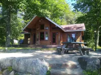 Beautiful Adirondack Cabin with Sauna on Lake Monomonac