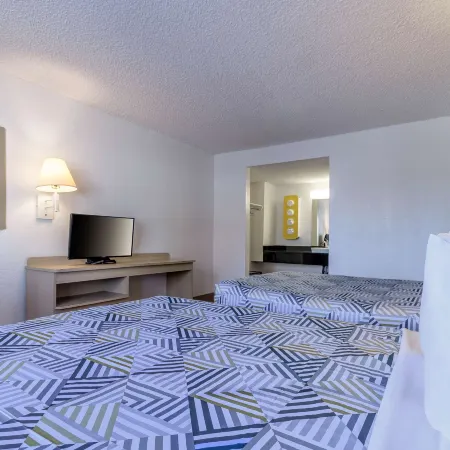 Motel 6 Hayward, CA- Silicon Valley Gateway