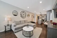 Only a half mile to Notre Dame  and Eddy street  Just Remodeled Hotels in South Bend