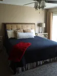 Romantic King Suite With Jetted Tub For 2
