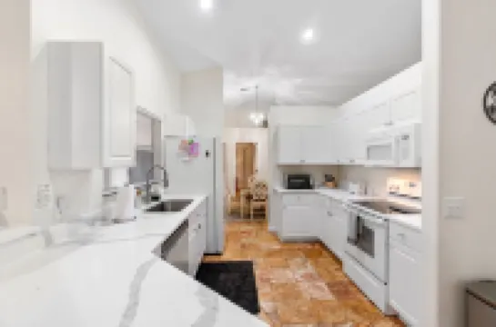 Feel @ Home Ft Myers | 3bd | 2bh | POOL | sleeps 8