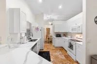 Feel @ Home Ft Myers | 3bd | 2bh | POOL | sleeps 8