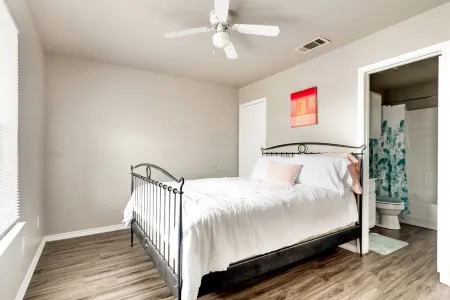 Adorable 2-bedroom condo mins from Ft Hood & Town