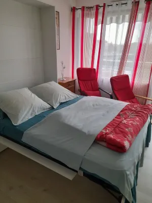 Joli Studio AU Calme VUE SUR L Adour Avec Parking 1ère Ville Thermale