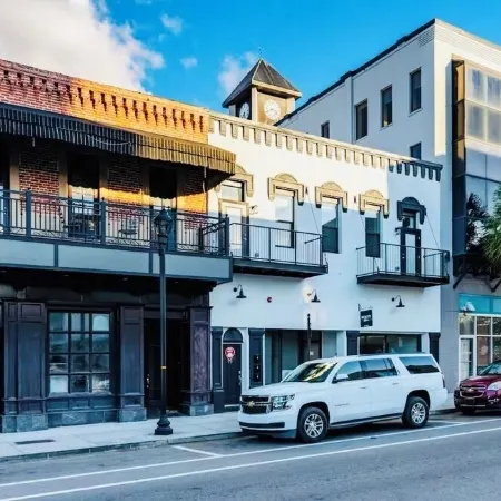 Ocala Downtown Square Apartment