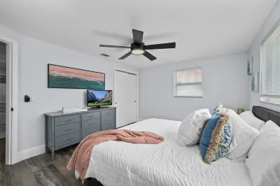 Waterfront Vacation Getaway