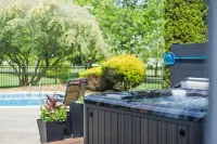 Serene Hudson Valley Escape in Historic Montgomery with Hottub,Pool,King Suite