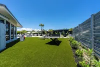 Amazing Waterfront home with spacious grounds in Seven Isles area of Las Olas
