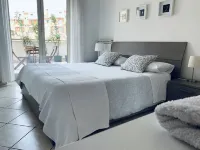 NEW BEAUTIFUL APARTMENT WITH LARGE TERRACE- A CASA DI CAROLINA - breakfast