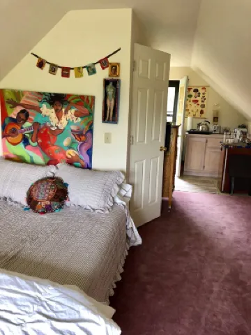 AFFORDABLE Glorified Basecamp -"The Bird House"