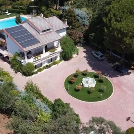 Villa Franca with pool 10 people