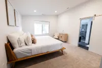 NEW mid- century modern 4bedroom oasis