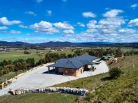 George River Park (Prestige House, 100 Acres, Animals, Bay/Mountain/Town Views)