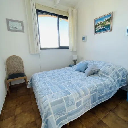 Sea view. Luxury residence in a flowered park. 3 STARS