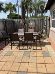 Relaxing Ormond Beach House and Indoor Fireplace 5 minutes to the beach!