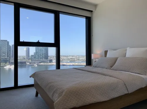 Melbourne 270° True Waterfront with Unrivalled Harbour & CBD Views