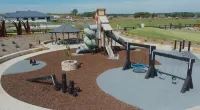 11 minutes from the Hunter Valley Wineries.  Family sized new home!