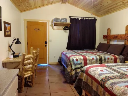 East Zion-Glendale Ranch Cabin 2