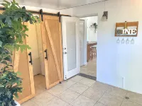 Bon Voyage - Cozy 2 - bedroom residential home 네이플스 호텔