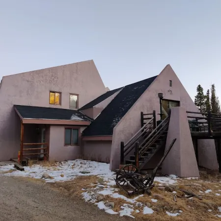 Spacious Mountain Home with Hot Tub on 10 Acres, Nearby Skiing