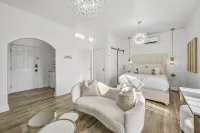 Luxurious Large Studio overlooking 30A nestled b/w Rosemary and Alys Beach