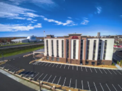 Hampton Inn & Suites Springfield Downtown Hotels in Springfield