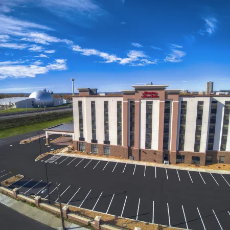 Hampton Inn & Suites Springfield Downtown