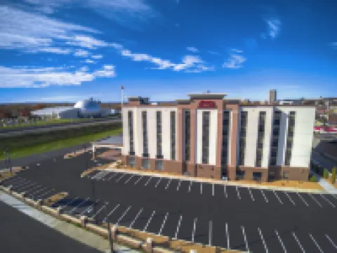 Hampton Inn & Suites Springfield Downtown