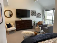 Park City Condo with free shuttle access to Park City & Deer Valley ski resorts