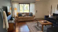 Poplar Place - 3 BR - Hot Tub - Steps from Downtown