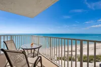 Welcome to Your Beachfront Oasis, Direct Gulf View, 1bd/1bth 11th Floor Condo.