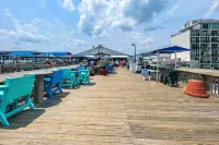 NEW!! Upscale cottage at Garden City Beach.