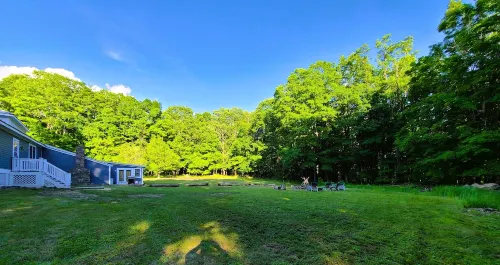 Oversized Country house, Quiet Retreat & Gathering space ~NEW !!!