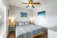 🏖️ <5 min walk to BEACH! Waffle Bar! Newly Renovated! 🐶 Pet friendly!☀️
